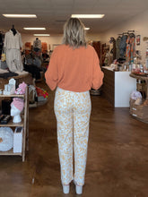 Load image into Gallery viewer, Cream Floral Pants
