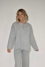 Load image into Gallery viewer, Heather Grey Oversized Sweater Top
