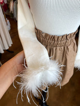 Load image into Gallery viewer, Off White Sweater with Fur Trim Sleeve
