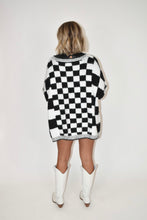 Load image into Gallery viewer, Oversized Checkered Cardigan
