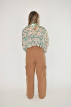Load image into Gallery viewer, Green Floral Blouse
