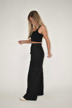 Load image into Gallery viewer, Ash Black Mineral Washed Cargo Pants
