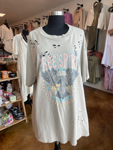 Load image into Gallery viewer, Free Spirit Oversized Graphic Tee
