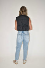 Load image into Gallery viewer, Black Puffer Vest
