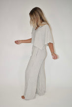 Load image into Gallery viewer, Linen Blend Striped Pants
