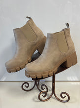 Load image into Gallery viewer, Beige Chelsea Boots
