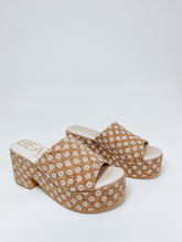 Load image into Gallery viewer, Matisse Cork Daisy Platform Sandal
