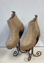 Load image into Gallery viewer, Beige Chelsea Boots
