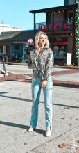 Load image into Gallery viewer, Leopard Button Front Blouse
