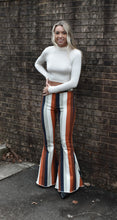 Load image into Gallery viewer, Cropped Turtle Neck
