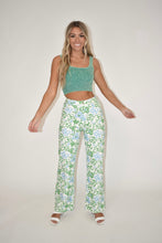 Load image into Gallery viewer, Green Floral Print Pants
