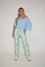 Load image into Gallery viewer, Green Floral Print Pants
