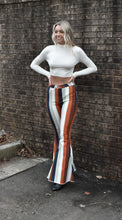 Load image into Gallery viewer, Cropped Turtle Neck

