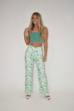 Load image into Gallery viewer, Green Floral Print Pants
