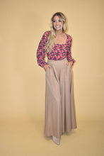 Load image into Gallery viewer, Beige Wide Leg Pants
