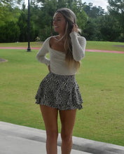 Load image into Gallery viewer, Long Sleeve Square Neck Top
