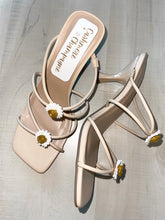 Load image into Gallery viewer, Daisy Heel
