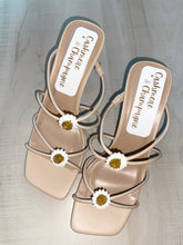 Load image into Gallery viewer, Daisy Heel
