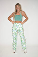 Load image into Gallery viewer, Green Floral Print Pants
