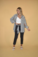 Load image into Gallery viewer, Stripe Button Up Blouse
