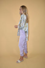 Load image into Gallery viewer, Lilac Satin Joggers
