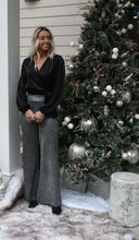 Load image into Gallery viewer, Black Front Tie V-neck Blouse
