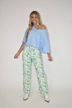 Load image into Gallery viewer, Green Floral Print Pants
