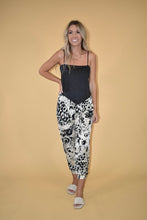 Load image into Gallery viewer, Cream Patterned Satin Joggers
