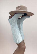 Load image into Gallery viewer, Matisse White Agency Western Boots
