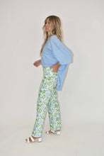 Load image into Gallery viewer, Green Floral Print Pants
