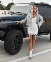 Load image into Gallery viewer, Lace Detail Cropped Denim Jacket
