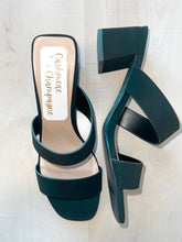 Load image into Gallery viewer, Black Heeled Sandal
