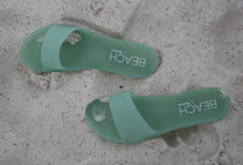 Load image into Gallery viewer, Matisse Sol Jelly Slide Sandal
