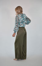 Load image into Gallery viewer, Blue Floral Bodysuit
