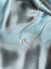 Load image into Gallery viewer, Heartbeat Necklace 18K Gold Dipped
