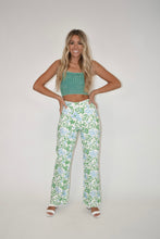 Load image into Gallery viewer, Green Floral Print Pants
