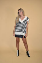 Load image into Gallery viewer, Black Leather Side Slit Skirt
