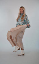 Load image into Gallery viewer, Blue Floral Bodysuit
