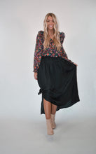 Load image into Gallery viewer, Side Slit Maxi Skirt
