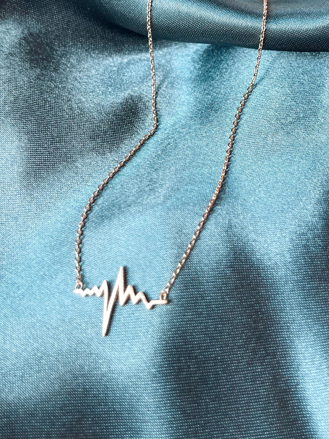 Heartbeat Necklace 18K Gold Dipped