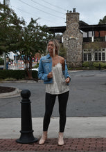 Load image into Gallery viewer, Sequin Vneck Lace Cami
