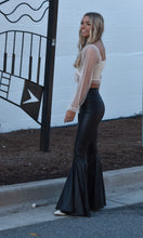 Load image into Gallery viewer, Long Sleeve Mesh Crop Top
