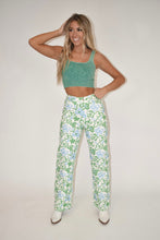 Load image into Gallery viewer, Green Floral Print Pants
